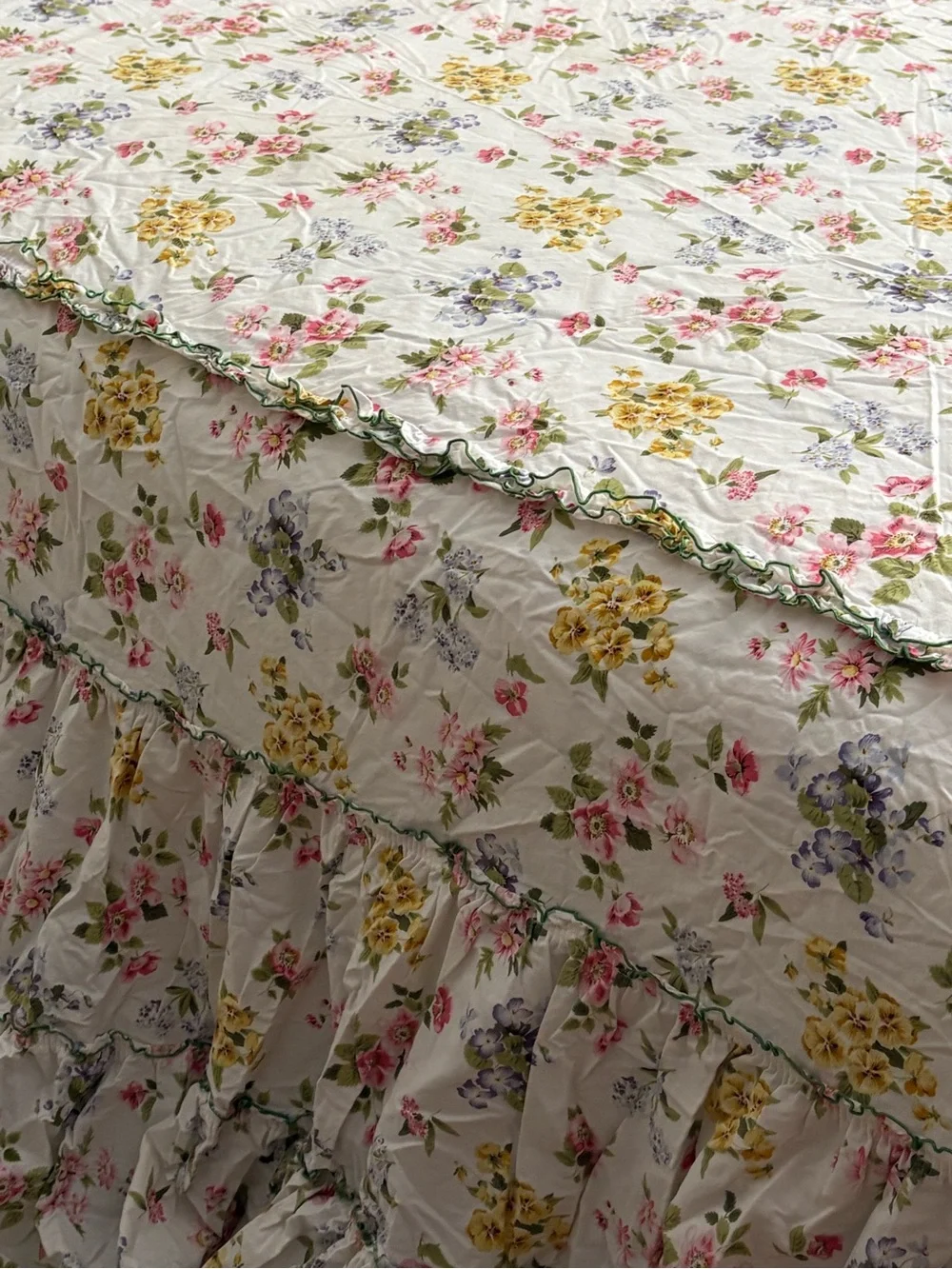 Vintage white Floral Ruffle Bed Spread Twin  - White with Pink & Yellow Flowers